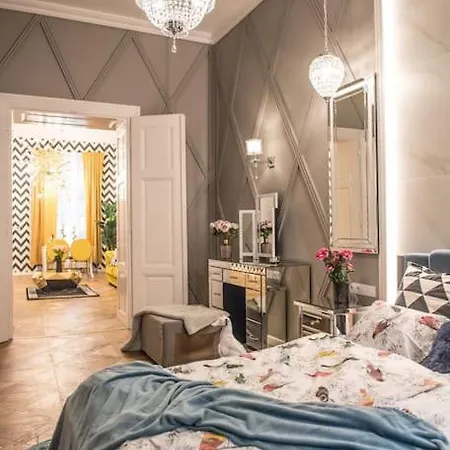 Urban Dali Apartamento